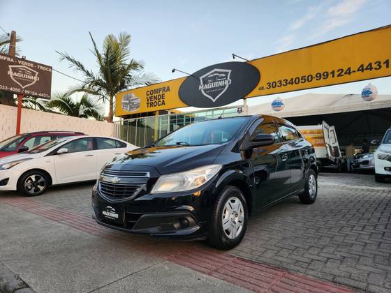 CHEVROLET ONIX 1.0 MPFI LT 8V FLEX 4P MANUAL CHEVROLET ONIX 1.0 MPFI LT 8V FLEX 4P MANUAL